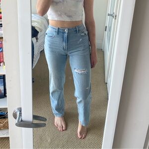 Hollister Light Wash Jeans Size 1